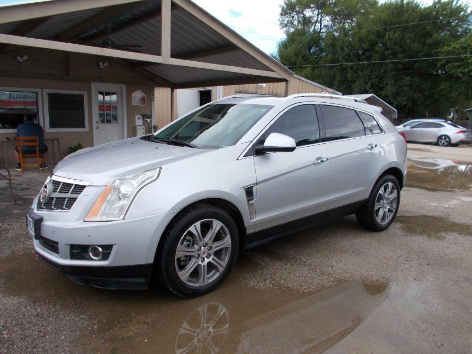 2012 SILVER CADILLAC SRX PERFORMANCE COLLECTION (3GYFNBE39CS) with an 3.6L engine, Automatic transmission, located at 124 Elm St., Cibolo, TX, 78108, (210) 658-3118, 29.559427, -98.232384 - Photo #0