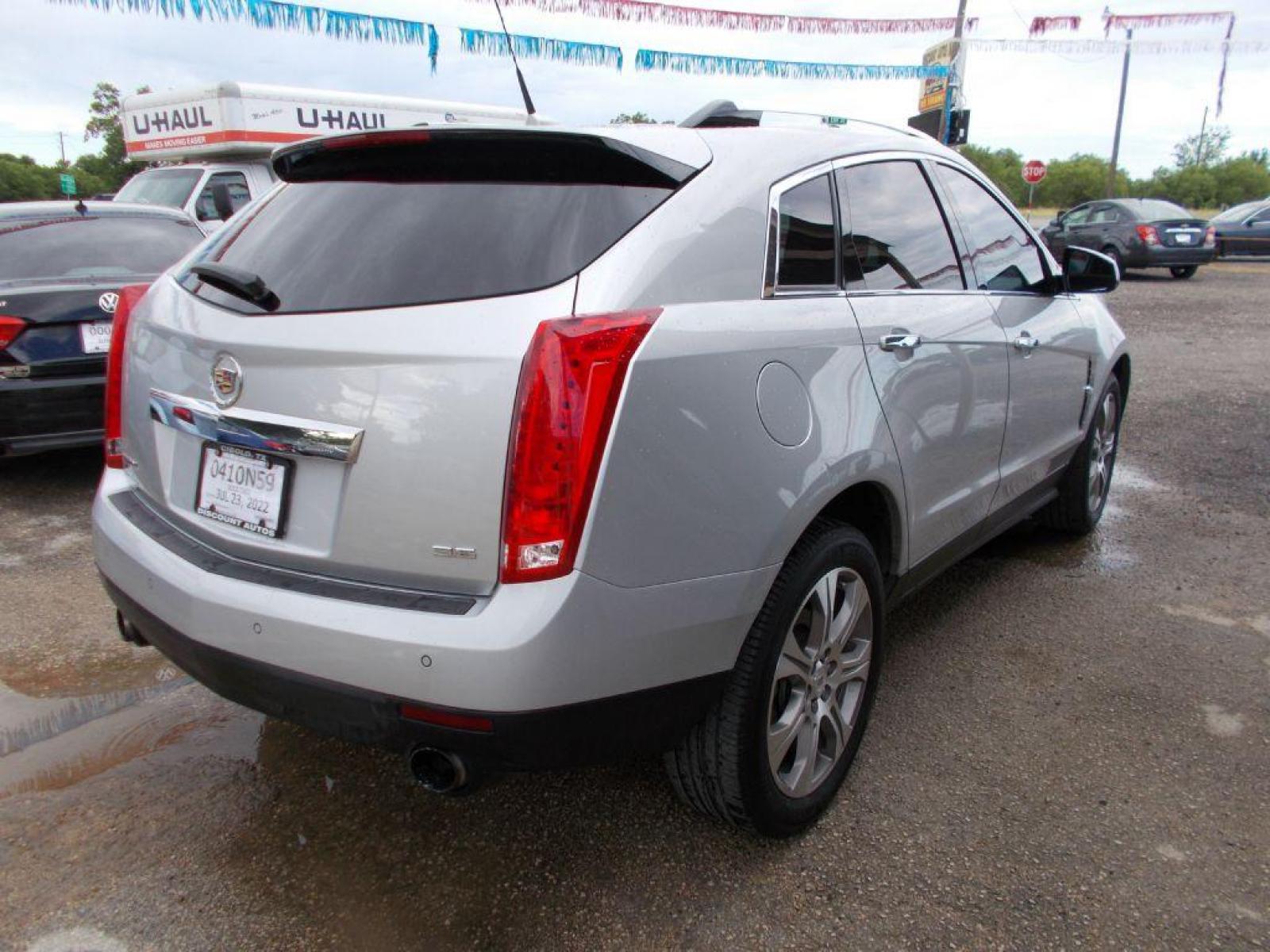 2012 SILVER CADILLAC SRX PERFORMANCE COLLECTION (3GYFNBE39CS) with an 3.6L engine, Automatic transmission, located at 124 Elm St., Cibolo, TX, 78108, (210) 658-3118, 29.559427, -98.232384 - Photo #9