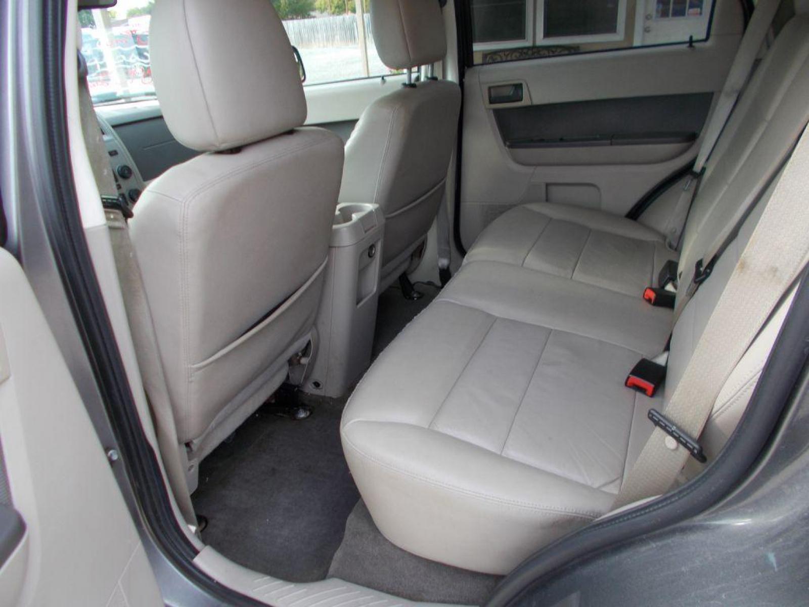 2012 GRAY FORD ESCAPE XLT (1FMCU9DG9CK) with an 3.0L engine, Automatic transmission, located at 124 Elm St., Cibolo, TX, 78108, (210) 658-3118, 29.559427, -98.232384 - www.discountautosinc.com TEXT QUESTIONS TO 210-900-3118 35 MONTHLY PAYMENTS OF $320 WITH $1895 DOWN AND FINAL ODD PAYMENT OF $69.11 W/FIRST PAYMENT DUE 30 DAYS FROM DATE OF SALE. FEATURES: BLUE TOOTH, SUN ROOF WARRANTY ON ENGINE and TRANSMISSION ONLY FOR 3 MONTHS OR 3,000 ML - Photo #14