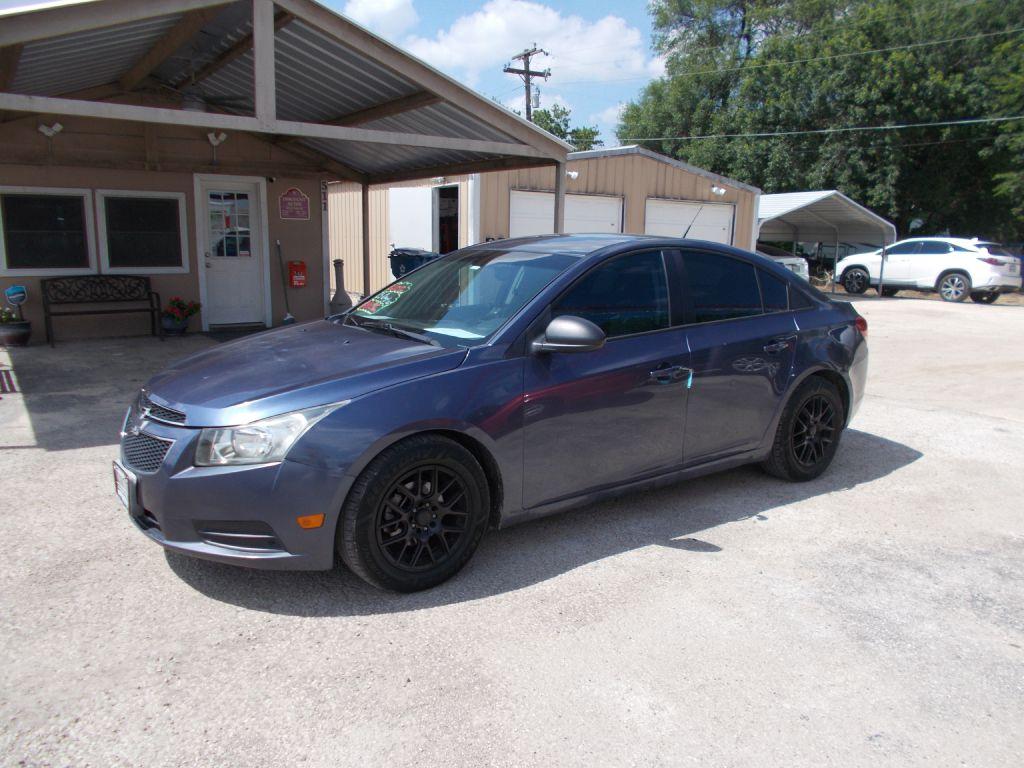 photo of 2013 CHEVROLET CRUZE 4DR