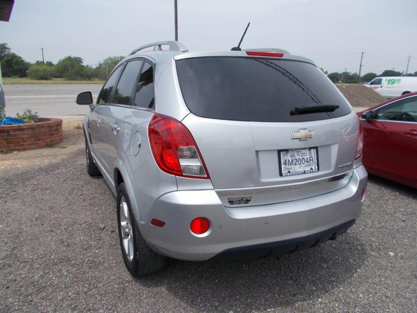 2014 SILVER CHEVROLET CAPTIVA LTZ (3GNAL4EK2ES) with an 2.4L engine, Automatic transmission, located at 124 Elm St., Cibolo, TX, 78108, (210) 658-3118, 29.559427, -98.232384 - www.discountautosinc.com TEXT QUESTIONS TO 210-900-3118 41 MONTHLY PAYMENTS OF $290 WITH $2295 DOWN AND FINAL ODD PAYMENT OF $114.08 W/FIRST PAYMENT DUE 30 DAYS FROM DATE OF SALE. FEATURES: LTZ PKG, SUN ROOF, HEATED LEATHER SEATS ** NO WARRANTY, SOLD AS IS ** 42 MO'S TERM W/ 2 - Photo #12