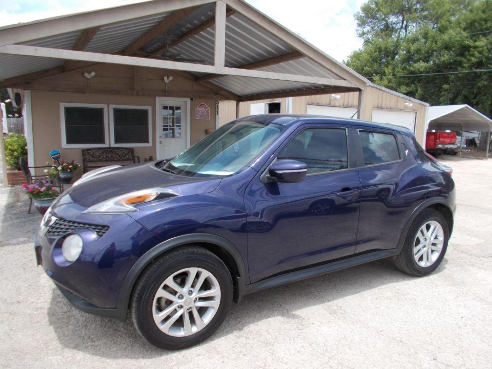 2015 BLUE NISSAN JUKE S (JN8AF5MR3FT) with an 1.6L engine, Continuously Variable transmission, located at 124 Elm St., Cibolo, TX, 78108, (210) 658-3118, 29.559427, -98.232384 - www.discountautosinc.com TEXT QUESTIONS TO 210-900-3118 41 MONTHLY PAYMENTS OF $320 WITH $2495 DOWN AND FINAL ODD PAYMENT OF $88.26 W/FIRST PAYMENT DUE 30 DAYS FROM DATE OF SALE. FEATURES: BACK UP CAMERA, BLUE TOOTH WARRANTY ON ENGINE and TRANSMISSION ONLY FOR 3 MONTHS OR 3,0 - Photo #10