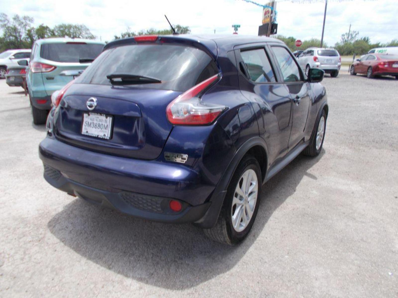 2015 BLUE NISSAN JUKE S (JN8AF5MR3FT) with an 1.6L engine, Continuously Variable transmission, located at 124 Elm St., Cibolo, TX, 78108, (210) 658-3118, 29.559427, -98.232384 - www.discountautosinc.com TEXT QUESTIONS TO 210-900-3118 41 MONTHLY PAYMENTS OF $320 WITH $2495 DOWN AND FINAL ODD PAYMENT OF $88.26 W/FIRST PAYMENT DUE 30 DAYS FROM DATE OF SALE. FEATURES: BACK UP CAMERA, BLUE TOOTH WARRANTY ON ENGINE and TRANSMISSION ONLY FOR 3 MONTHS OR 3,0 - Photo #15